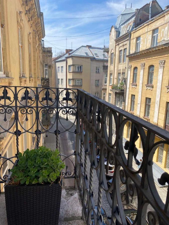 Lvapart Вул Ковжуна 2 Кім Ізол Кухня Студія Не Далеко Від Ж Д Вокзалу Палацу Мистецтв Звітні Документи Lviv Eksteriør bilde